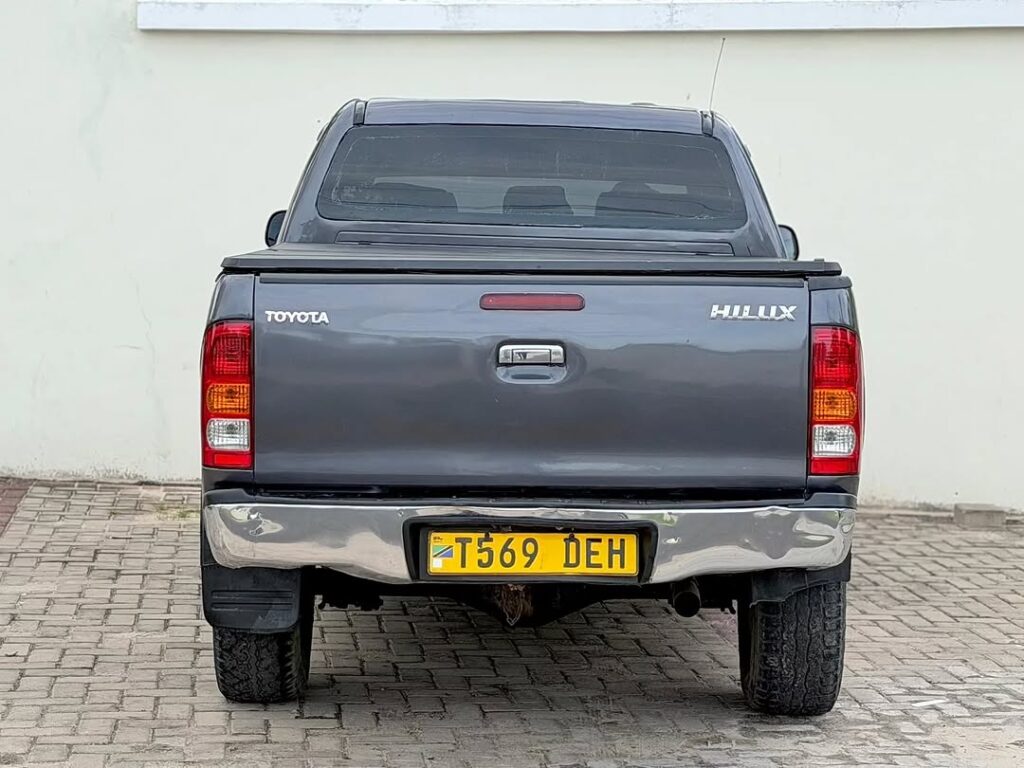 Used Toyota Hilux 2010 for Sale in Dar es Salaam