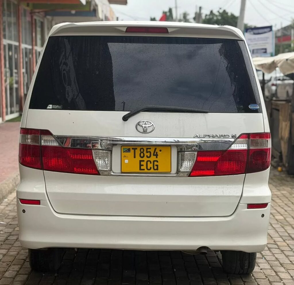 Price Toyota Alphard 2006 for Sale in Dar es Salaam