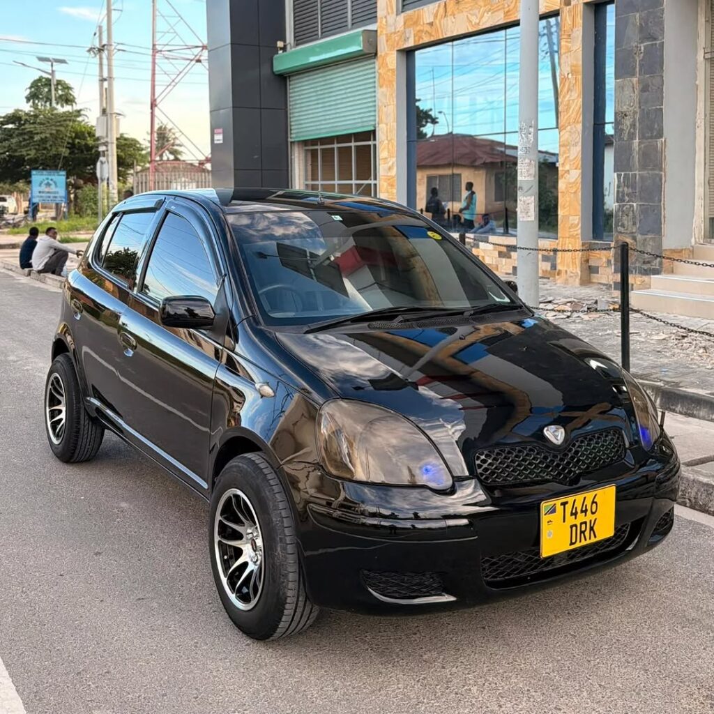 Toyota Vitz 2002 for Sale in Dar es Salaam