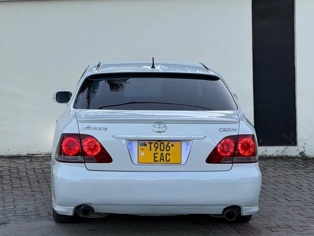 Toyota Crown 2007 for Sale in Dar es Salaam