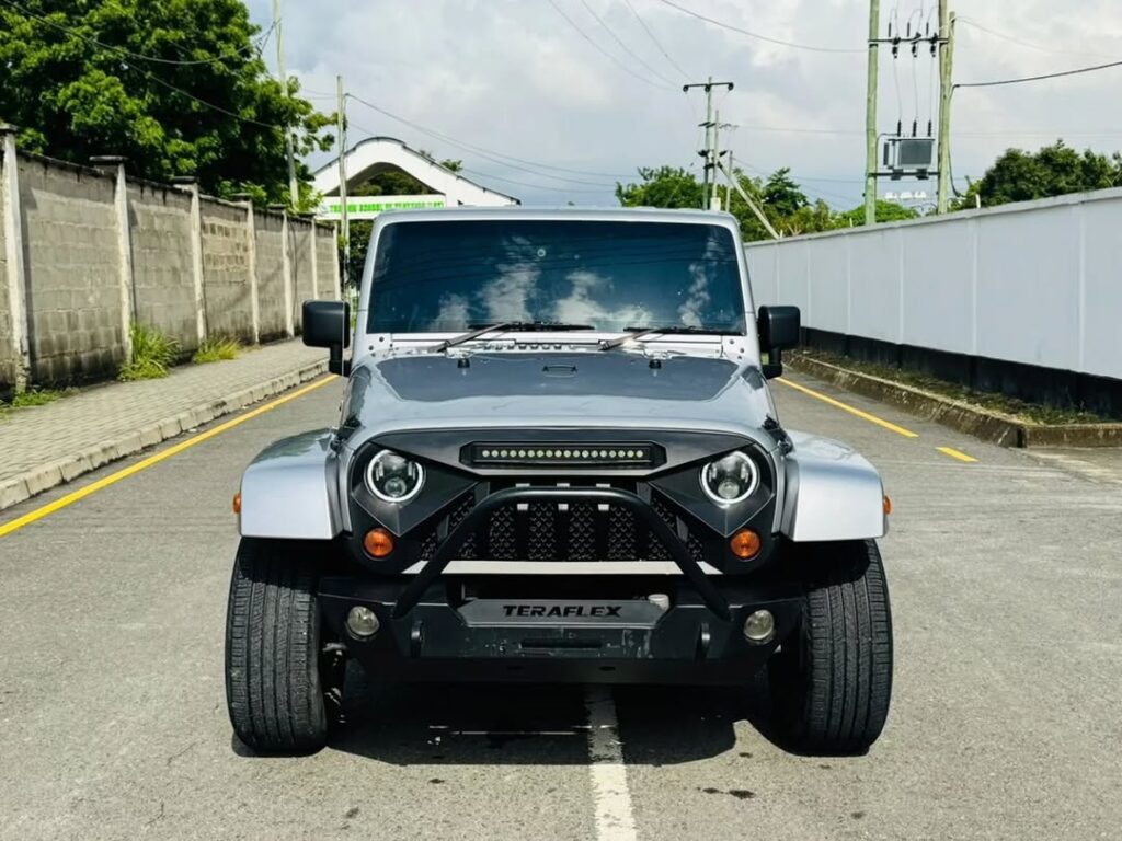 Used Jeep Wrangler 2013 for Sale in Dar es Salaam