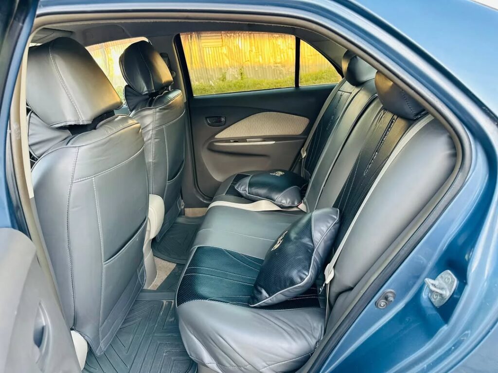 Toyota Belta bei poa sokoni Dar es Salaam Tanzania
