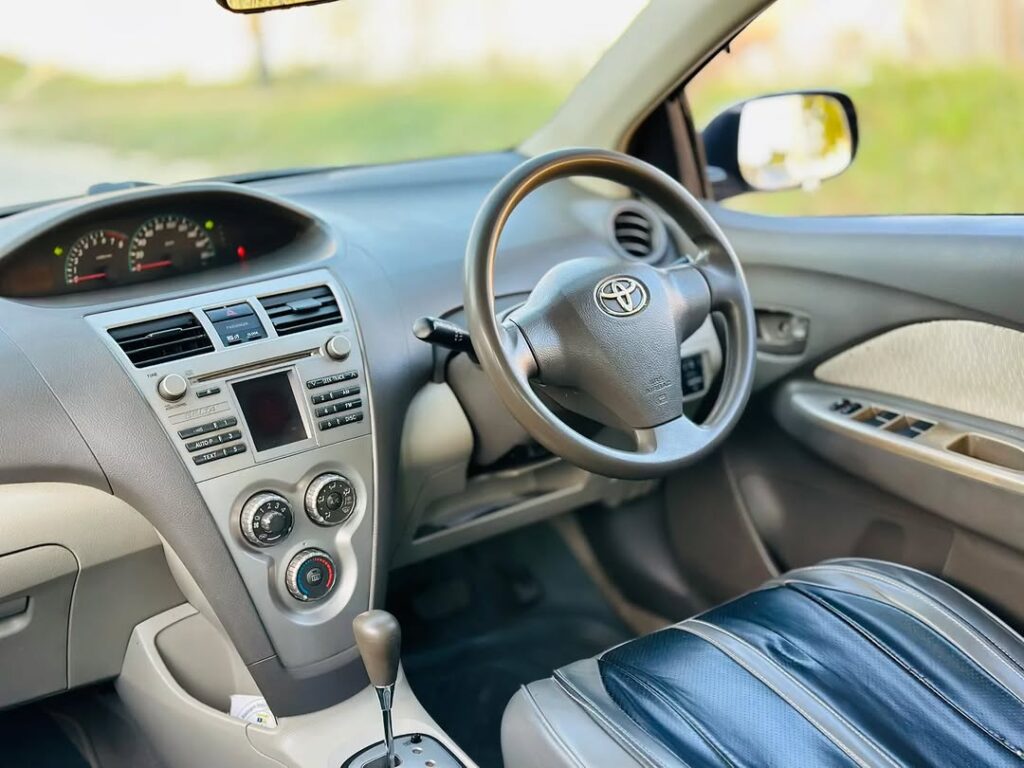 Toyota Belta 2007 Inauzwa Dar es Salaam Tanzania