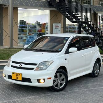Bei Ya Toyota IST 2006 Sokoni Dar es Salaam Tanzania