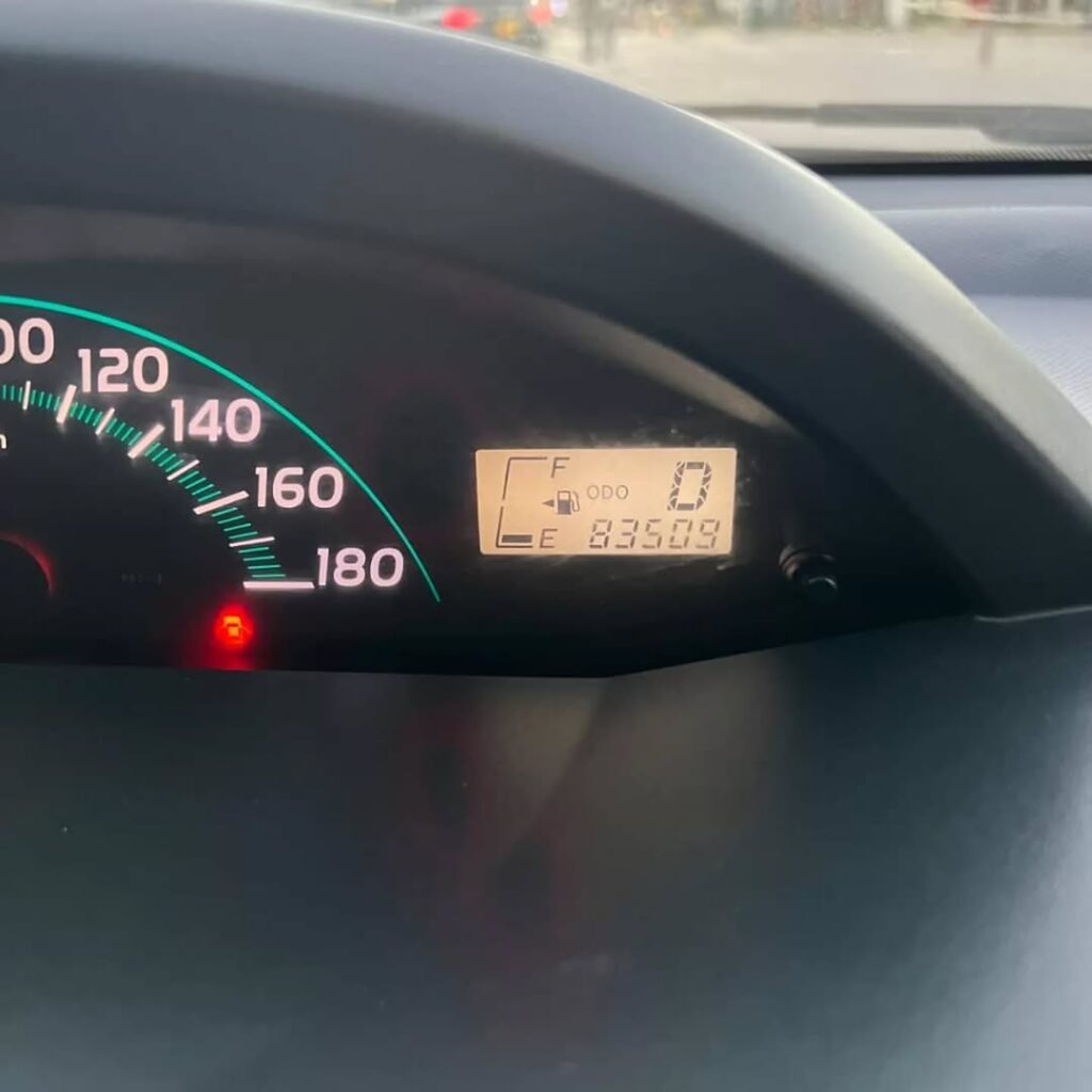 Buy Toyota Vitz 2005 for Sale in Dar es Salaam