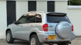 Bei ya Toyota Rav4 2003 Sokoni Mwanza Tanzania