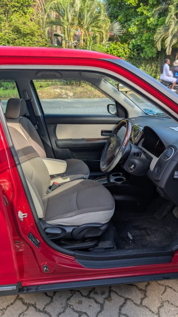 Mazda Verisa 2011 for Sale in Dar es salaam