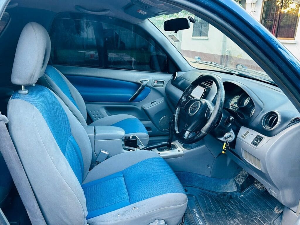 Price Toyota Rav4 2001 for Sale in Dar es salaam