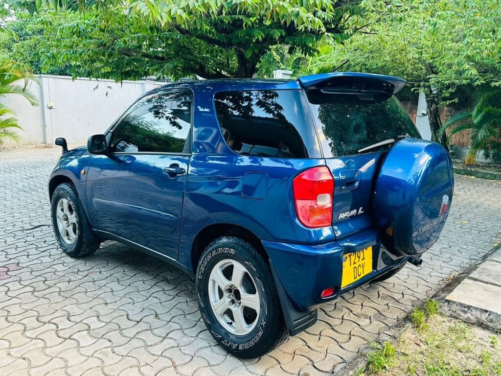 Toyota Rav4 2001 for Sale in Dar es salaam