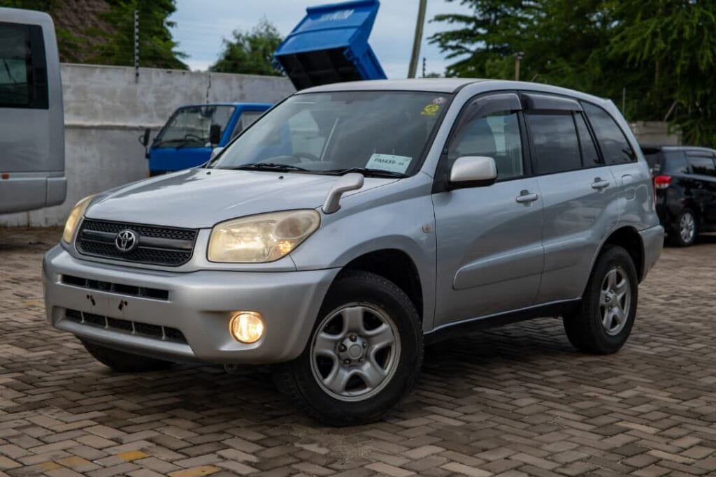 Price Of Toyota Rav4 2004 for Sale in Tanzania