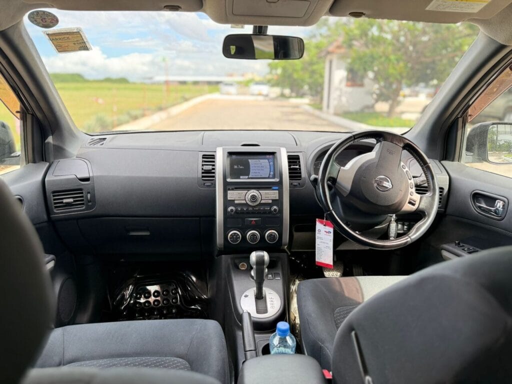 Magari Sokoni Nissan X-Trail ya Bei Poa 2010
