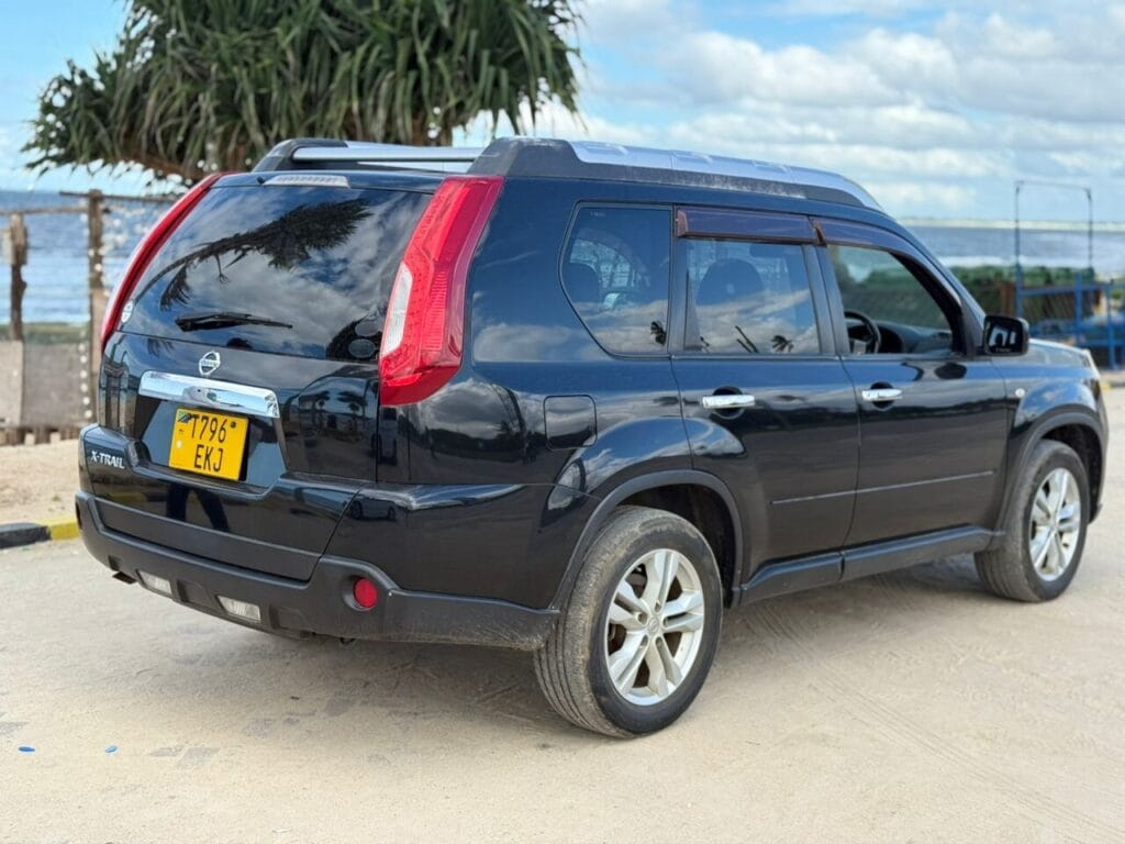 Nissan X-Trail bei poa sokoni Dar es Salaam Tanzania