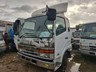 Bei Ya Mitsubishi Fuso 2006 Sokoni Dar es salaam Tanzania