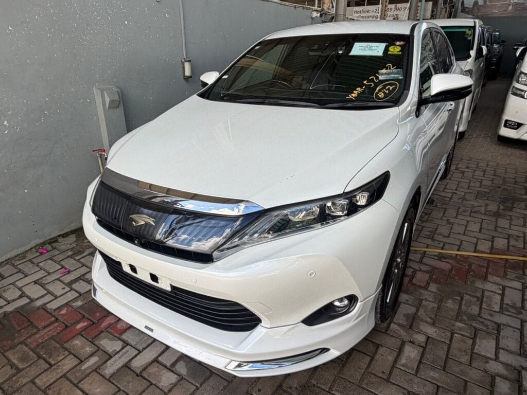 Magari Harrier 2016 lipo Dar es Salaam