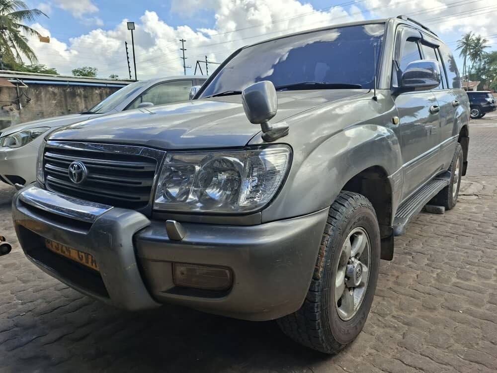 Buy Toyota Land Cruiser 76 SUV 2003 for Sale in Dar es salaam