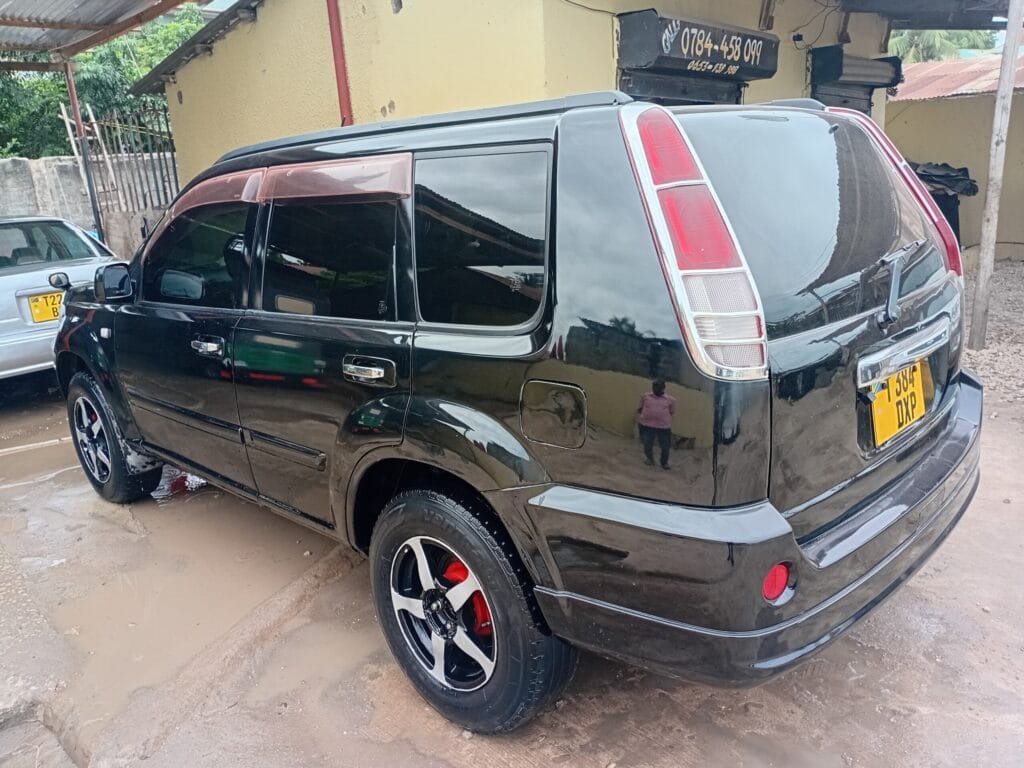 Price Of Nissan X-Trail 2005 for Sale in Tanzania