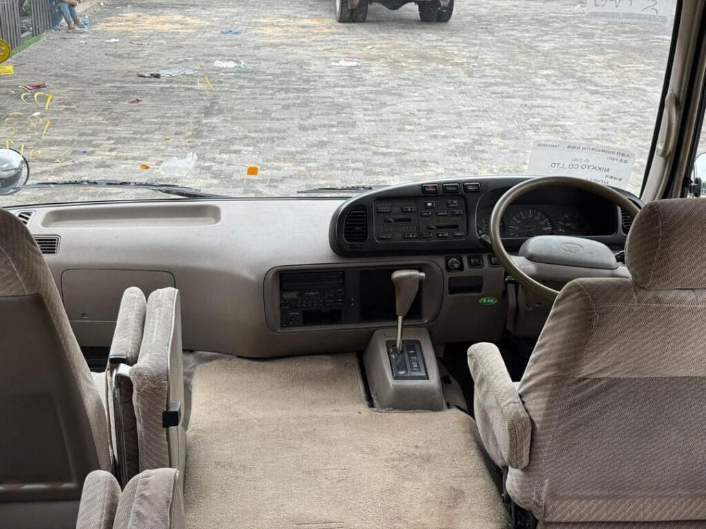 Price Toyota Coaster 2001 for Sale in Dar es Salaam