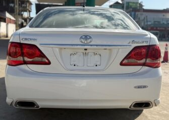 Bei Ya Toyota Crown 2009 Sokoni Dar es Salaam Tanzania
