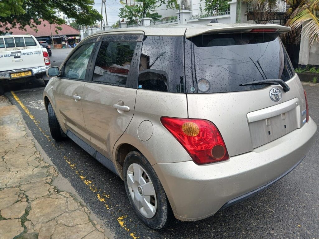 Toyota IST 2004 for Sale in Dar es Salaam