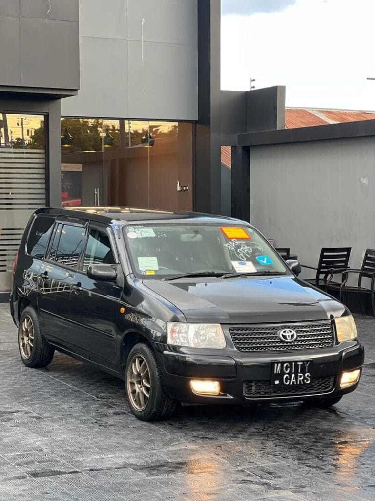 Toyota Probox bei poa sokoni Dar es Salaam Tanzania