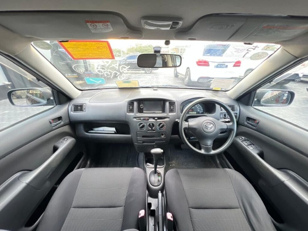Magari Sokoni Toyota Probox ya Bei Poa 2003