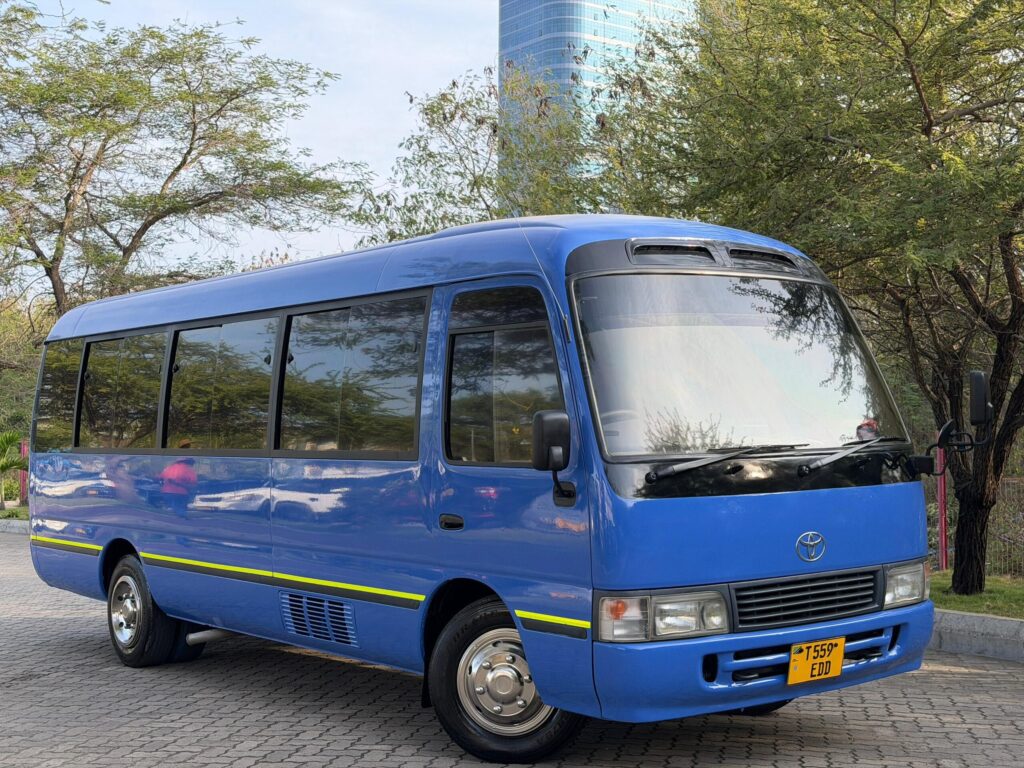 Magari Used Toyota Coaster 1998 Dar es Salaam Tanzania
