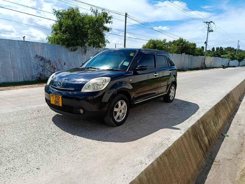 Mazda Verisa 2004 for Sale in Dar es Salaam