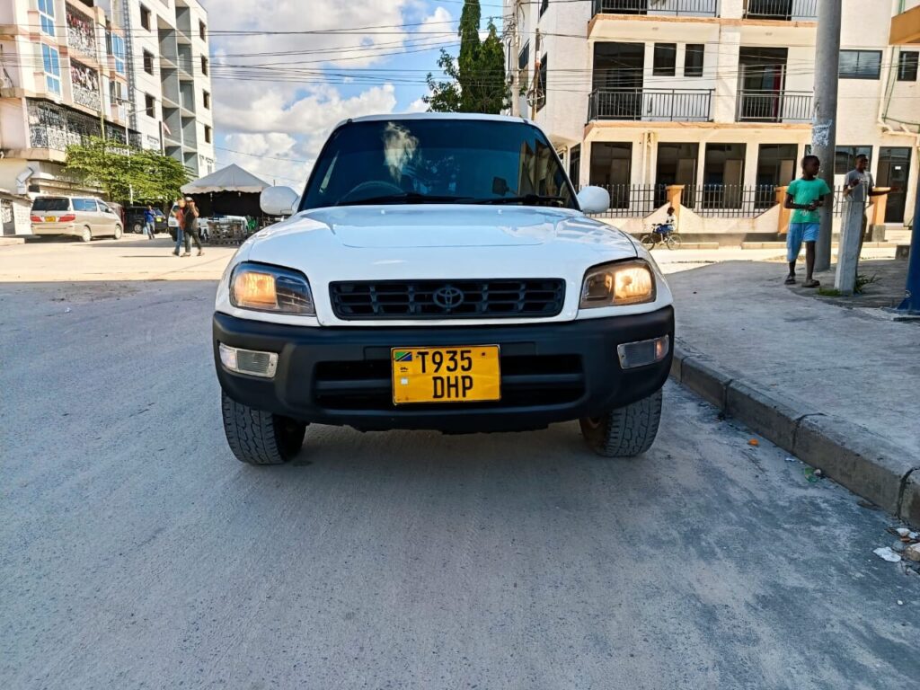 Price Of Toyota Rav4 1998 for Sale in Tanzania