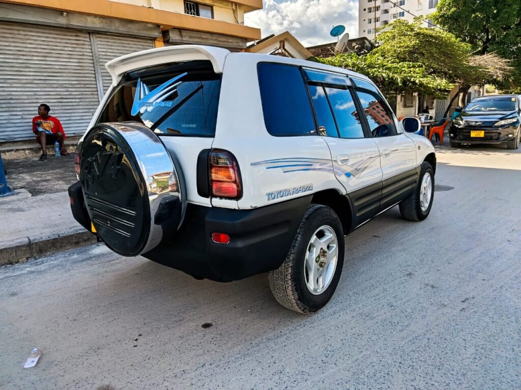 Price Toyota Rav4 1998 for Sale in Dar es Salaam