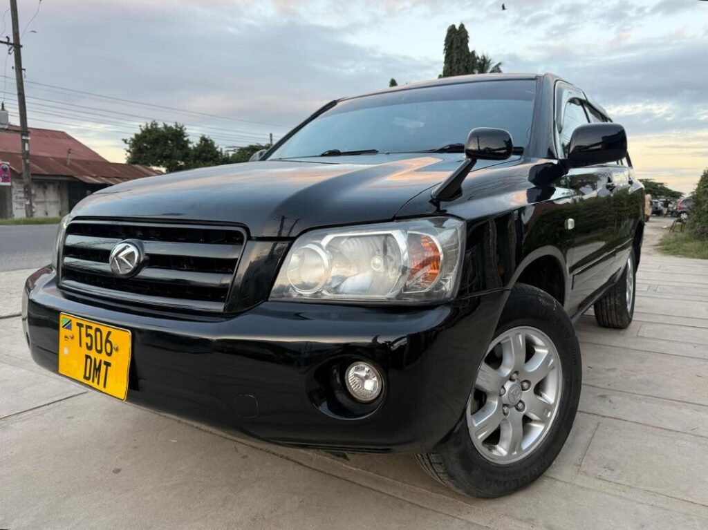 Magari Kluger 2005 lipo Dar es Salaam