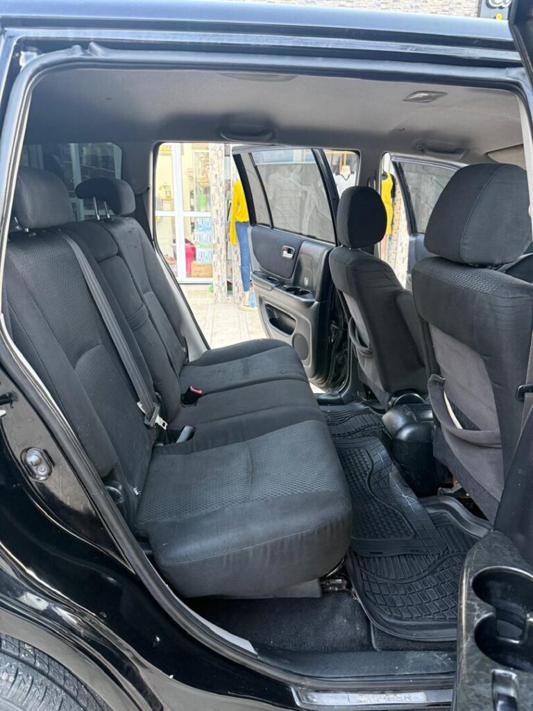 Toyota Kluger 2005 Inauzwa Dar es Salaam Tanzania