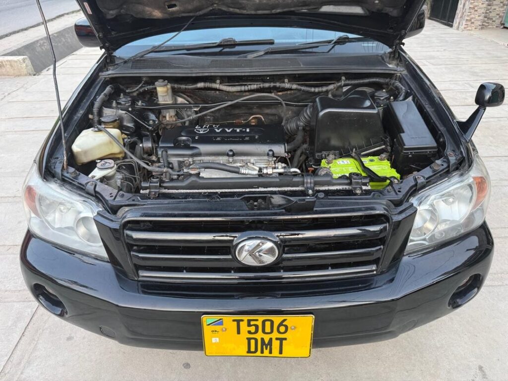 Bei ya Toyota Kluger 2005 Sokoni Dar es Salaam Tanzania