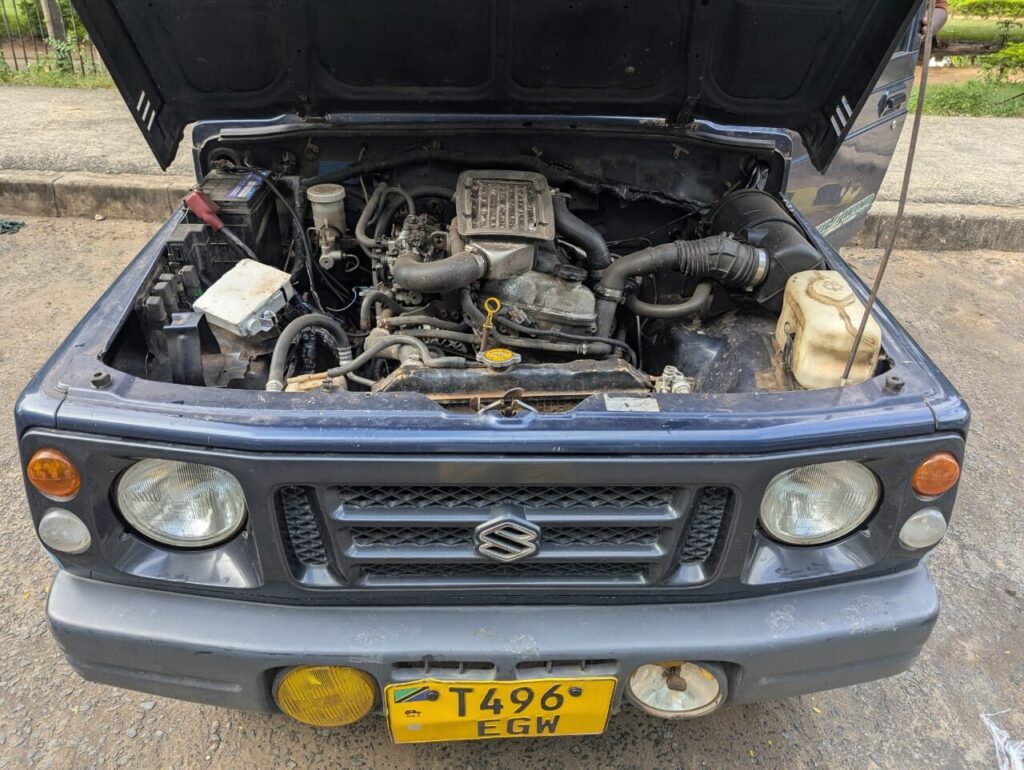 Magari Sokoni Suzuki Jimny ya Bei Poa 1996