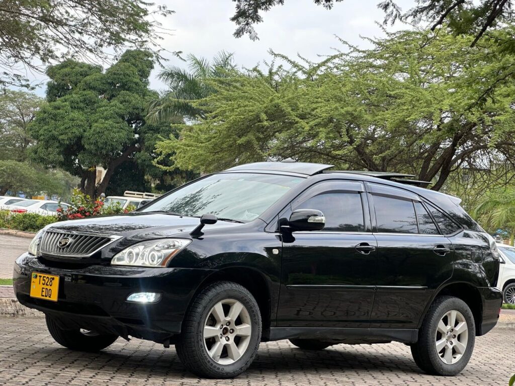 Magari Sokoni Toyota Harrier ya Bei Poa 2006