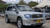 Used Toyota Land Cruiser V8 2005 for Sale in Dar es Salaam