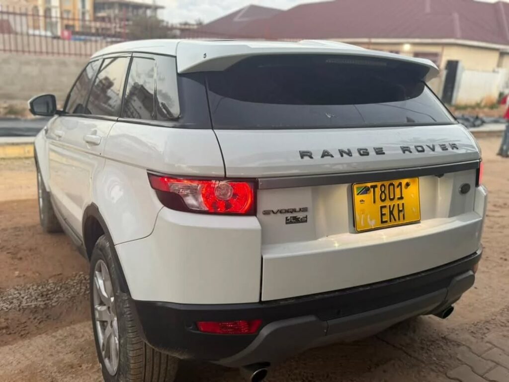 Buy Land Rover Range Rover 2014 for Sale in Dar es Salaam