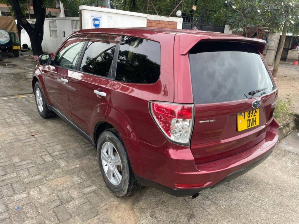 Magari Sokoni Subaru Forester ya Bei Poa 2010