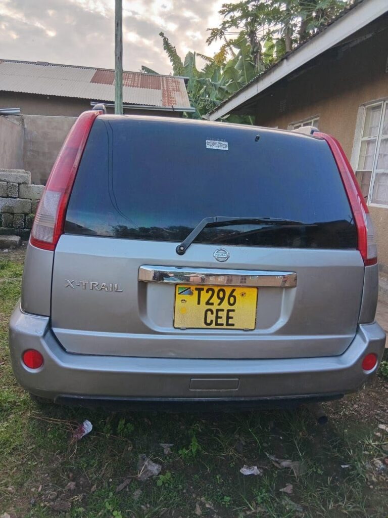 Magari Sokoni Nissan X-Trail ya Bei Poa 2005