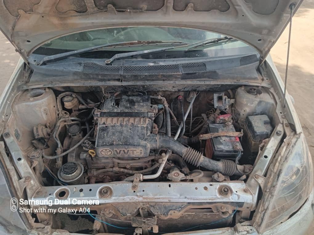Magari Sokoni Toyota Vitz ya Bei Poa 2003