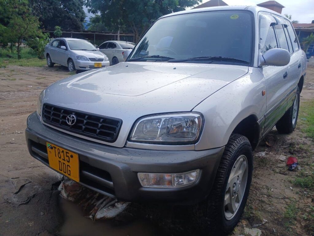 Toyota Rav4 2001 for Sale in Dar es Salaam