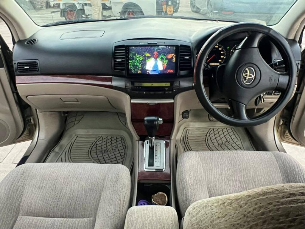 Toyota Premio 2005 for Sale in Dar es Salaam