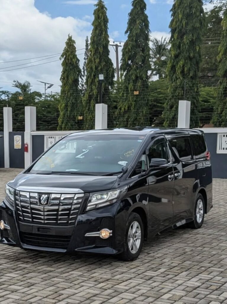 Magari Alphard 2015 lipo Dar es Salaam