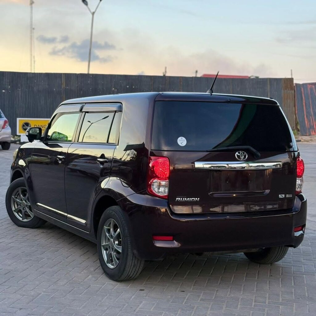 Toyota Rumion 2011 for Sale in Dar es Salaam