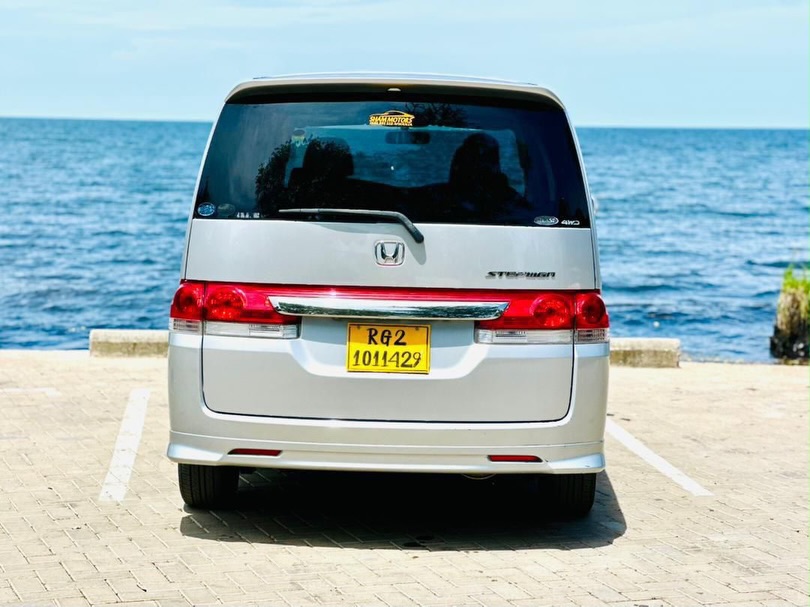 Honda Stepwgn bei poa sokoni Mwanza Tanzania