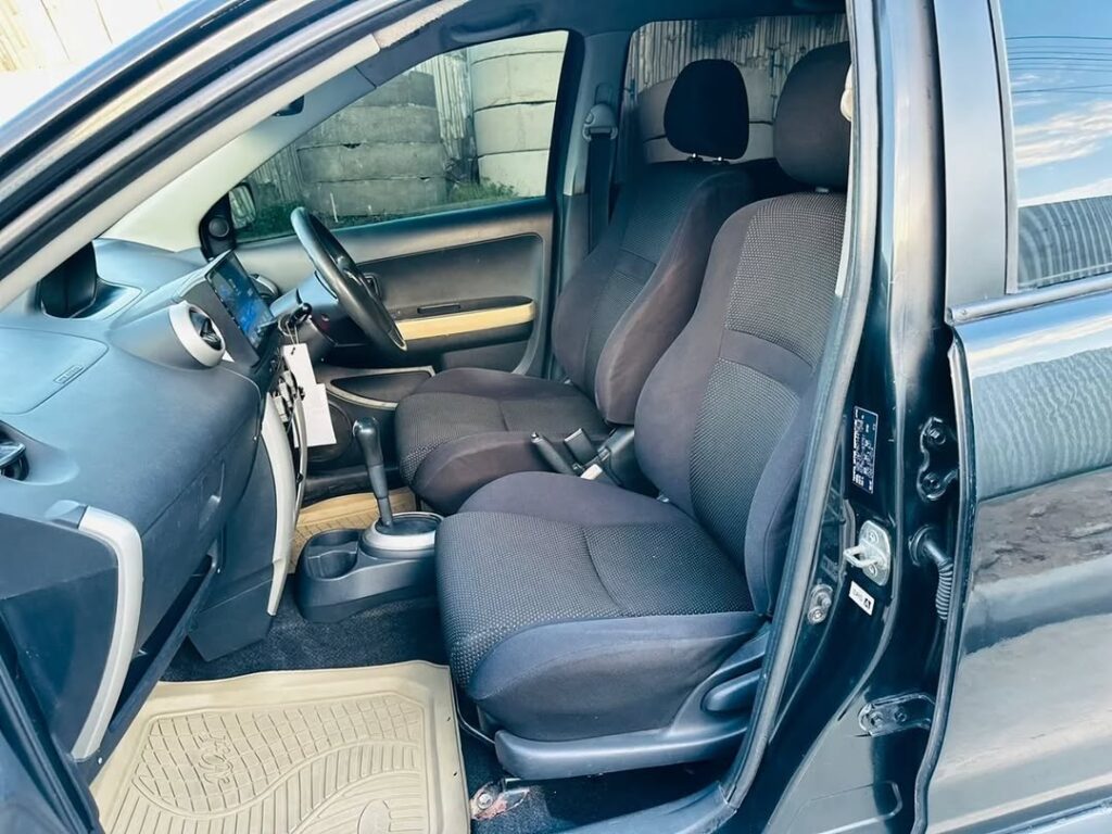 Magari Used Toyota IST 2003 Dar es Salaam Tanzania