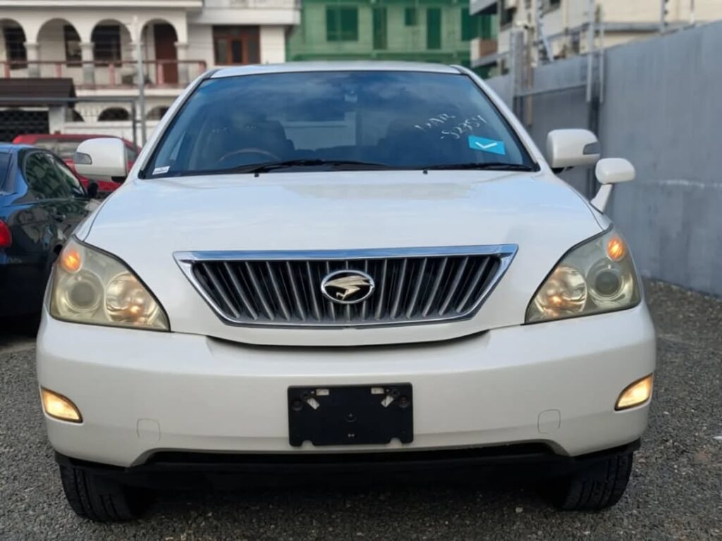 Magari Harrier 2007 lipo Dar es Salaam