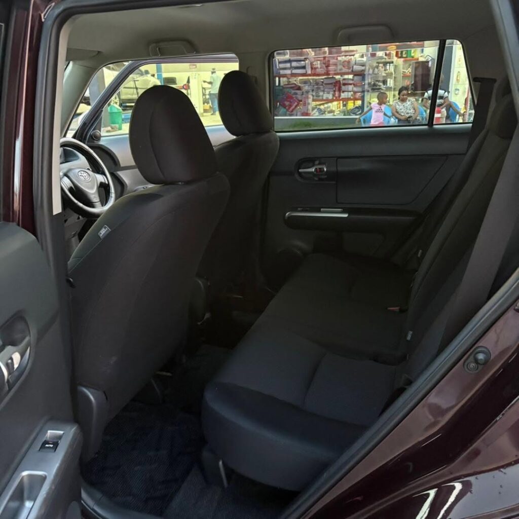 For Sale Toyota Rumion 2011 in Dar es Salaam