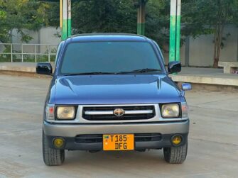 Bei Ya Toyota Hilux 2000 Sokoni Dar es Salaam Tanzania