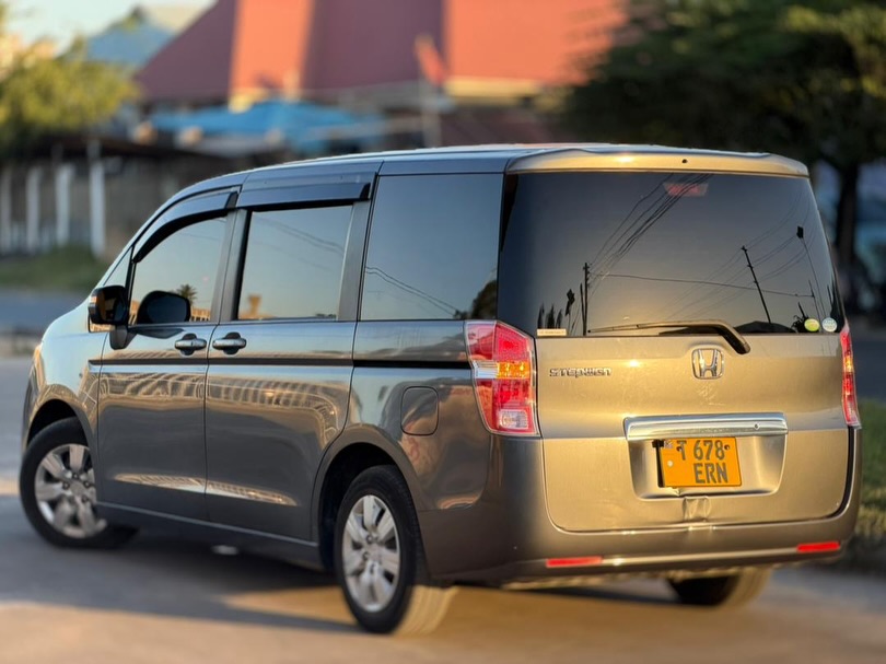 Honda Stepwgn 2010 for Sale in Dar es Salaam