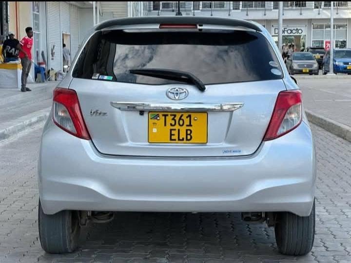 Price Toyota Vitz 2013 for Sale in Dar es Salaam